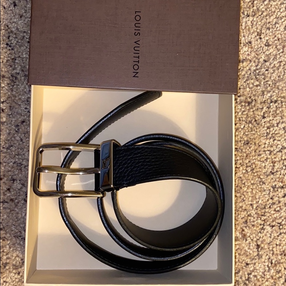Men LV Belt - Picture 2 of 11